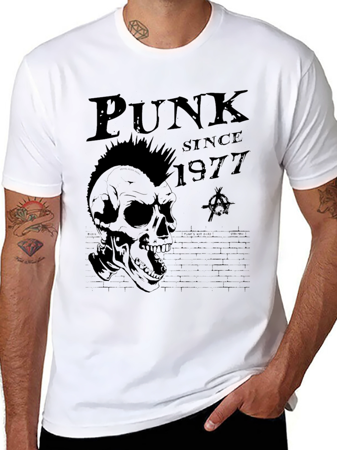 Punk Since 1977 Skull Graphic Tee - Black