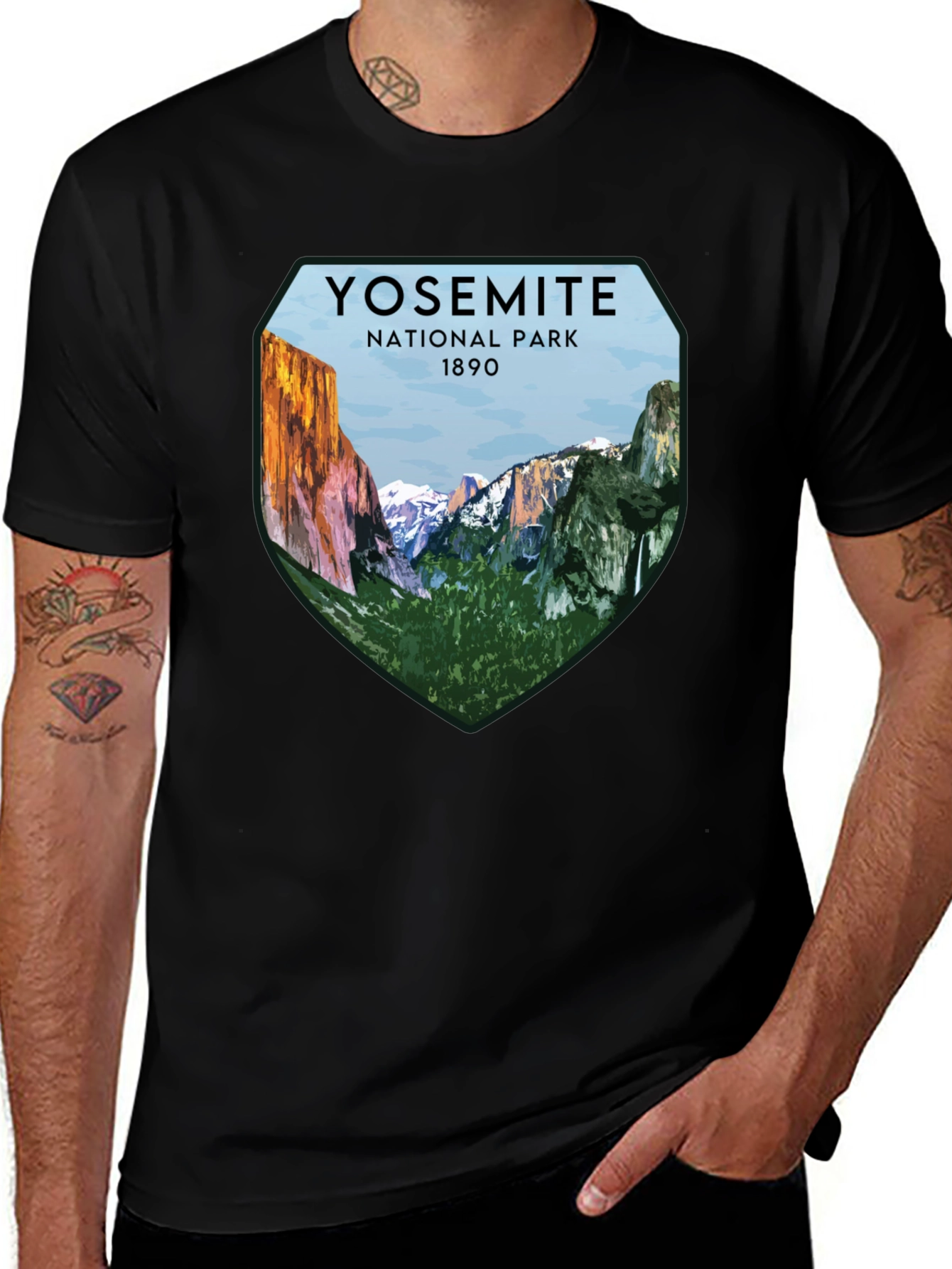 Yosemite National Park Graphic Tee - Black