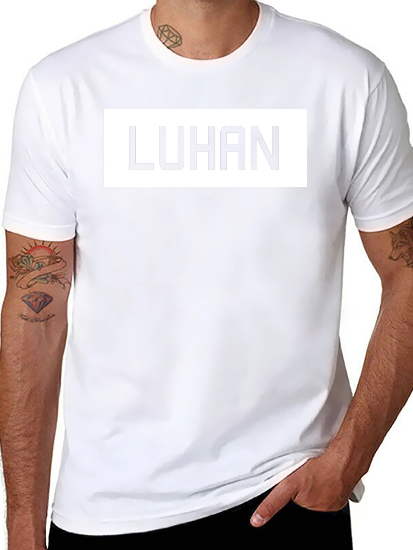 LUHAN Graphic Tee - Stylish Black Cotton Blend T-Shirt