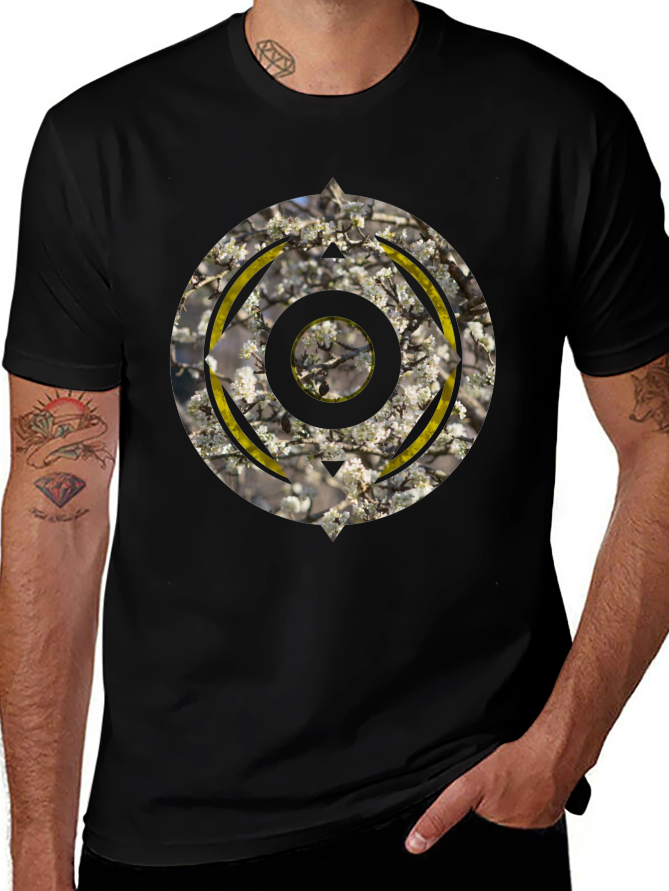 Abstract Circular Graphic Print Black T-Shirt