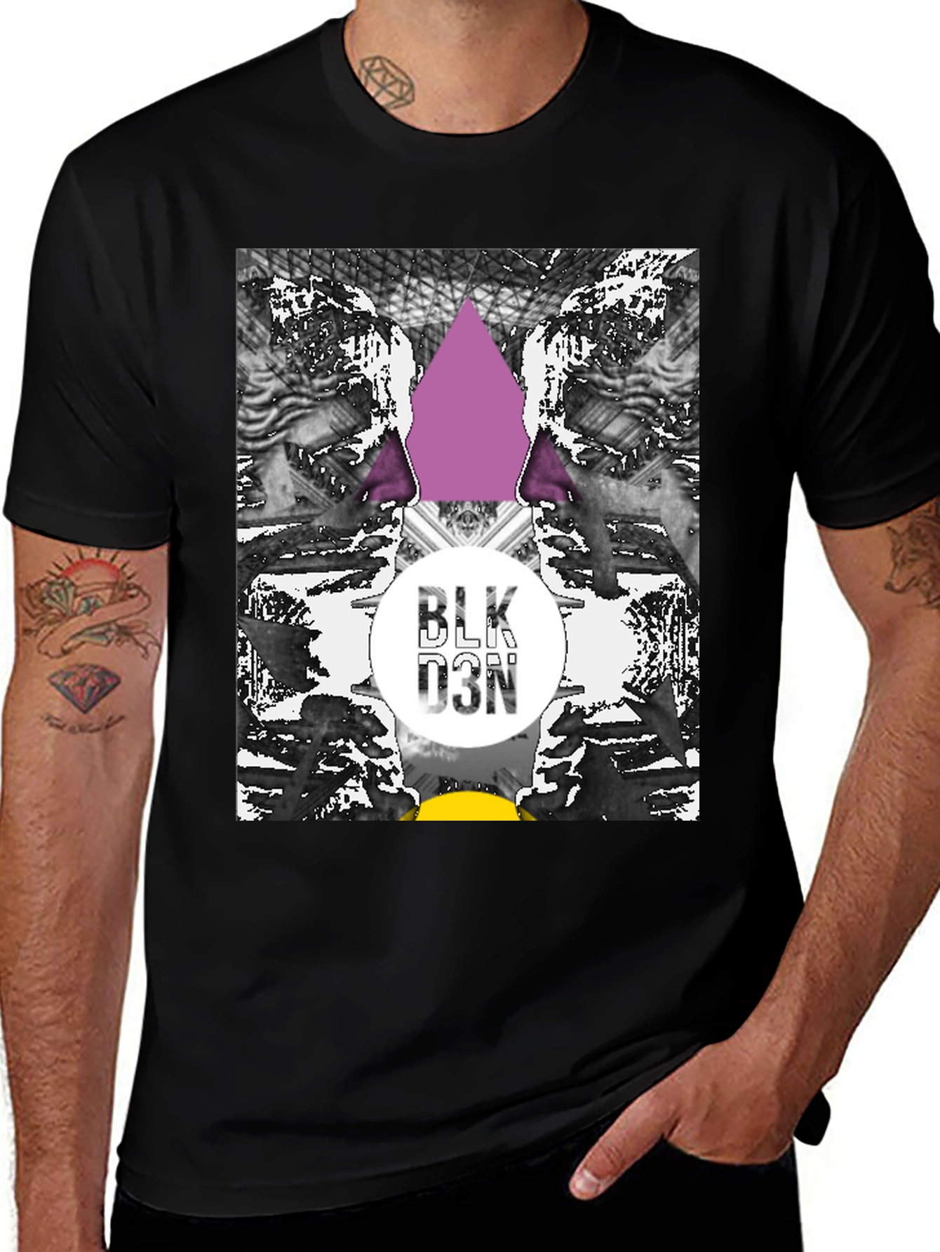 Abstract Graphic Print Black Tee