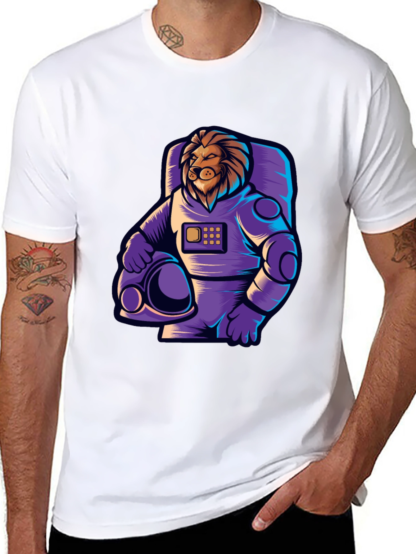 Lion Astronaut Graphic Tee - Cool Space Design