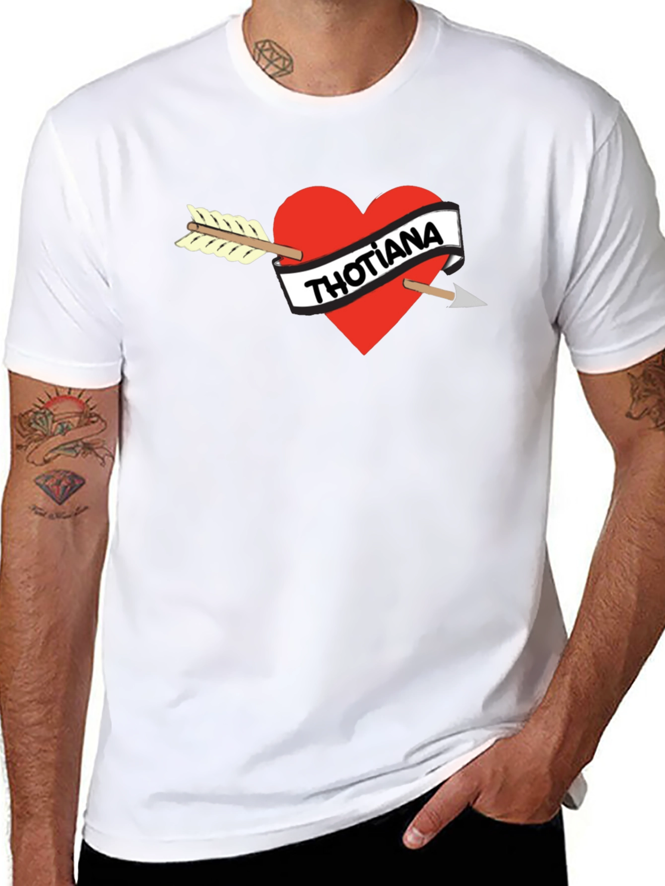 Thotiana Heart Arrow Black T-Shirt
