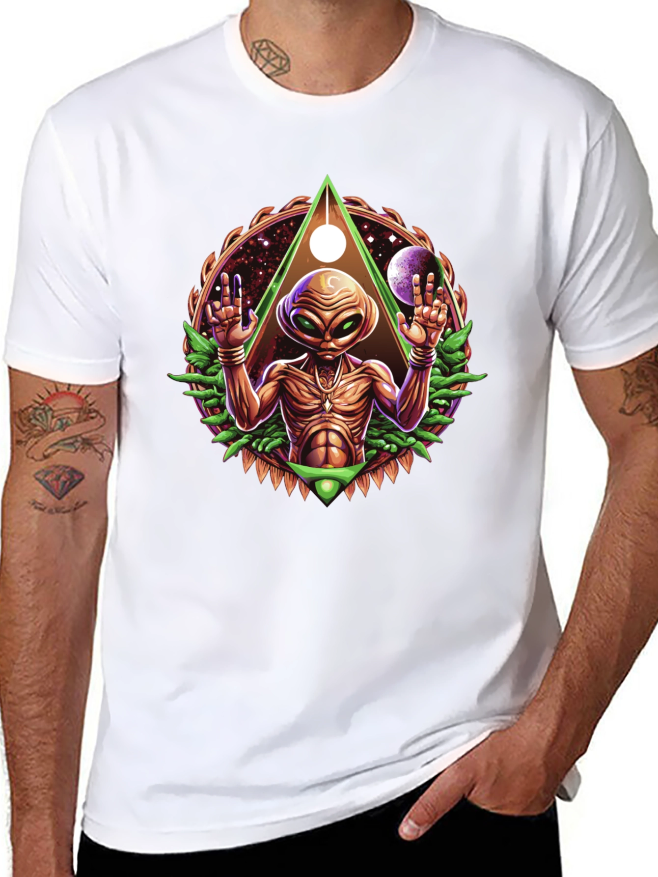 Alien Graphic Tee - Cosmic Design Black T-Shirt