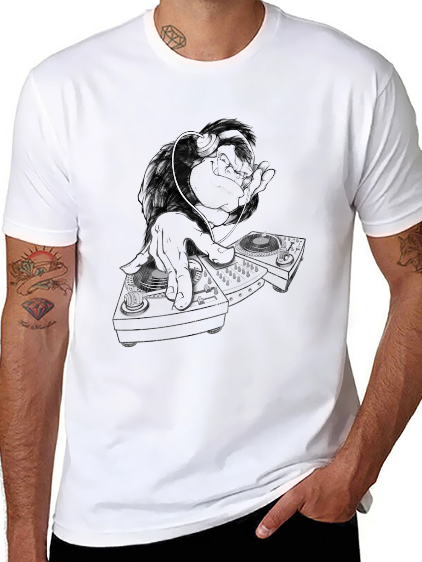DJ Gorilla Graphic Tee - Cool Black T-Shirt