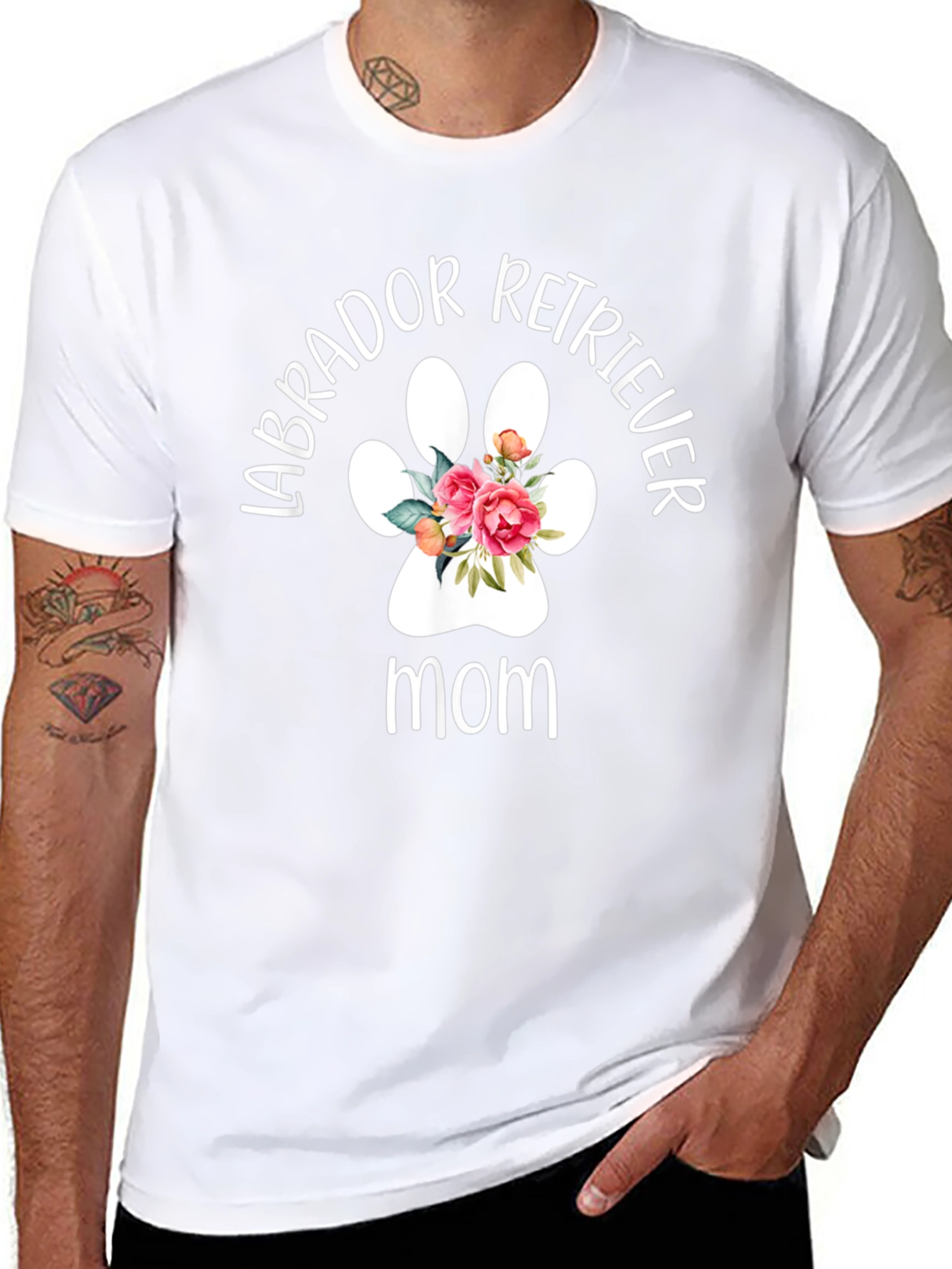 Labrador Retriever Mom T-Shirt