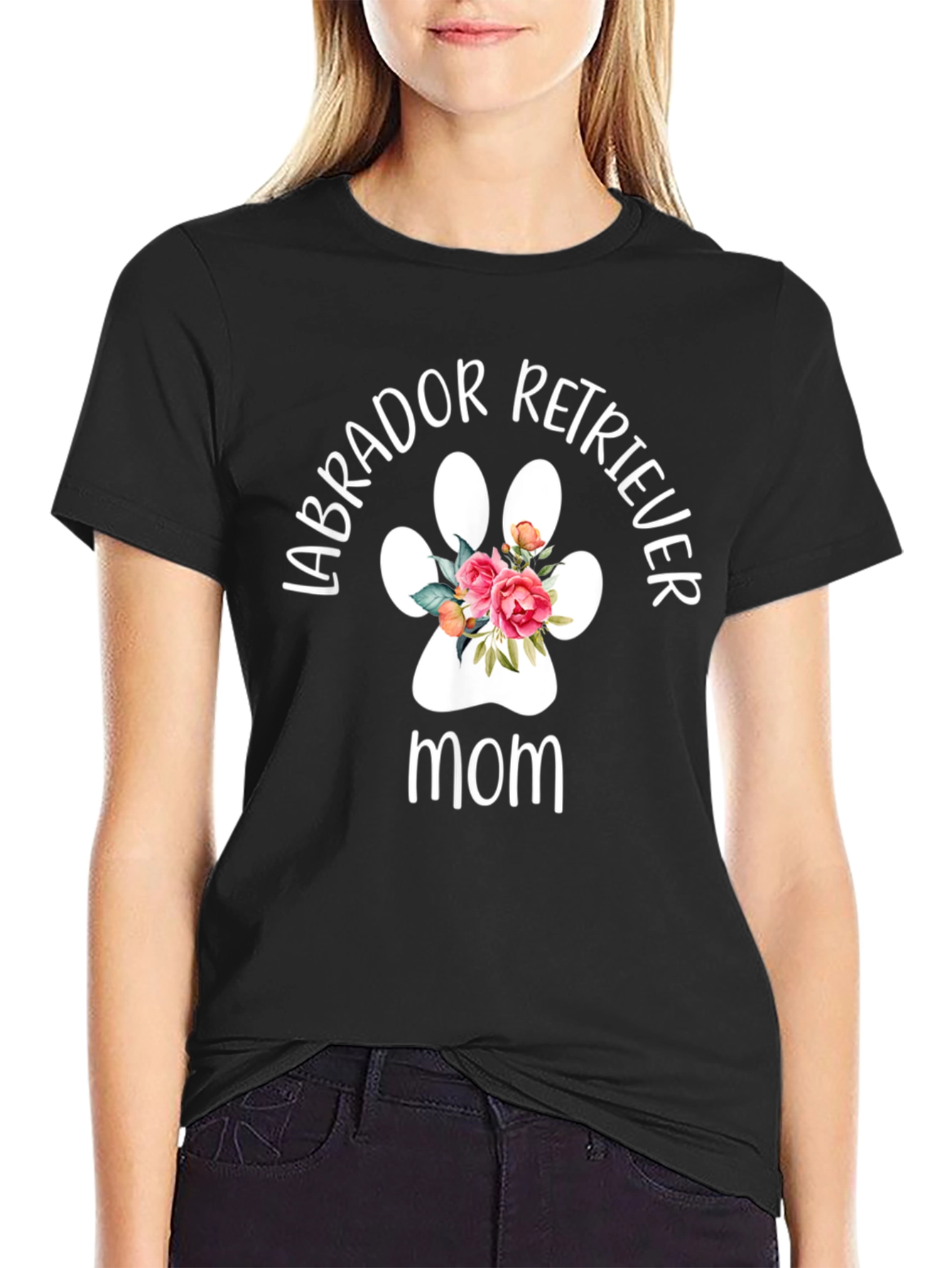 Labrador Retriever Mom T-Shirt