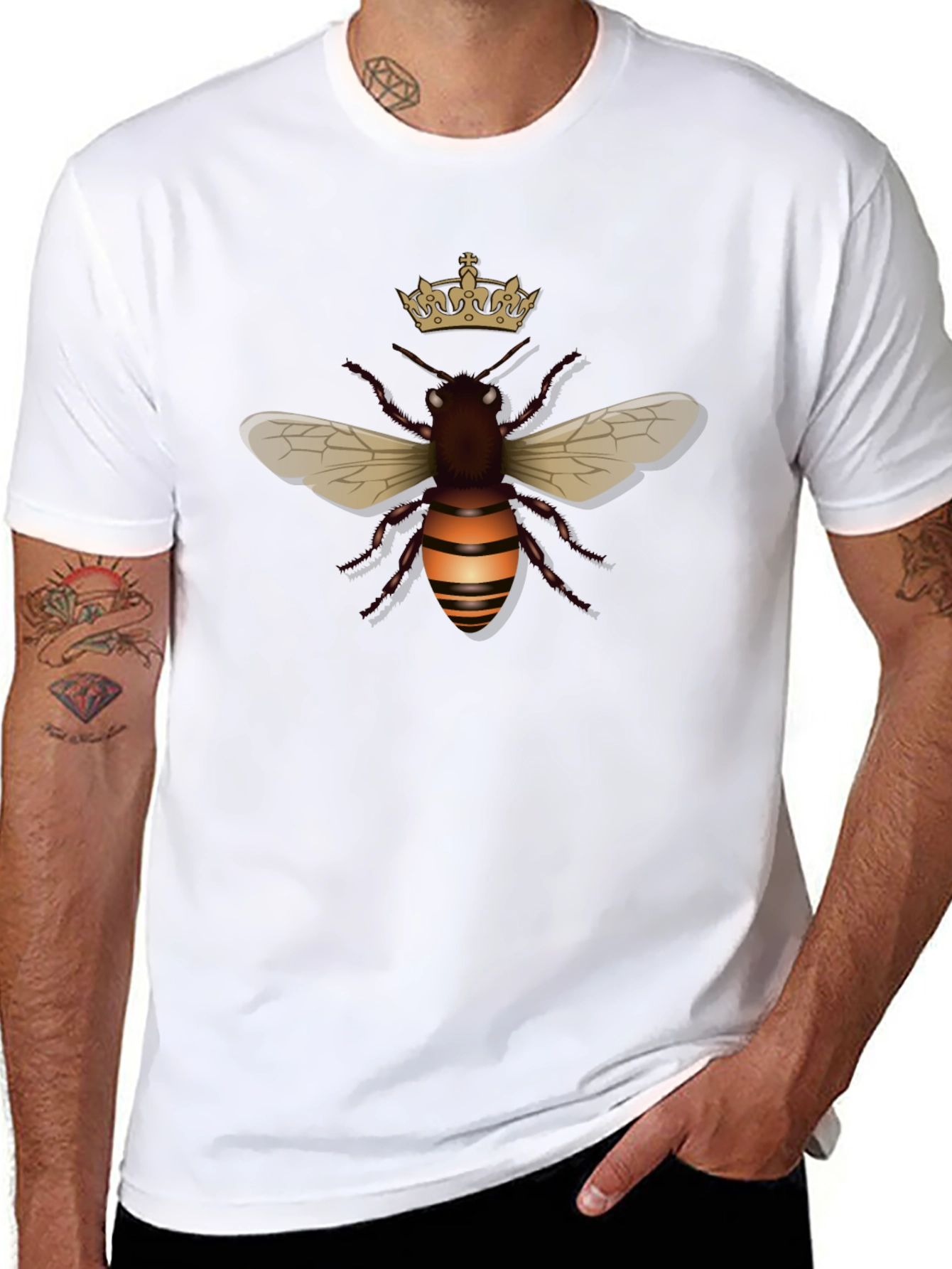 Crowned Bee Graphic Tee - Stylish Black T-Shirt