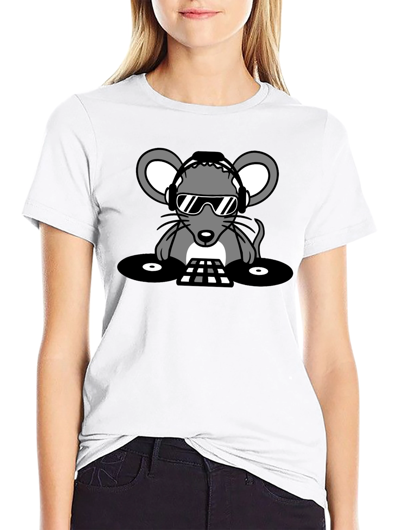 DJ Mouse Graphic Tee - Cool Party Vibes!