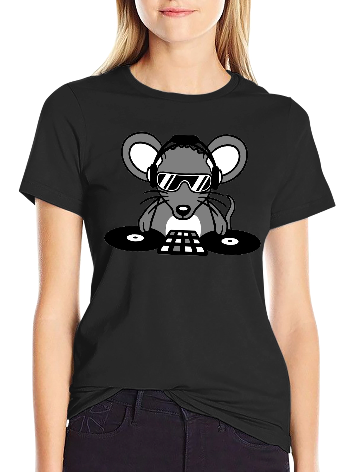 DJ Mouse Graphic Tee - Cool Party Vibes!