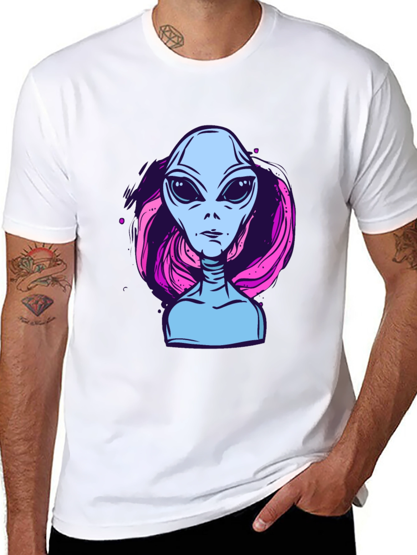 Alien Graphic Tee - Retro Style