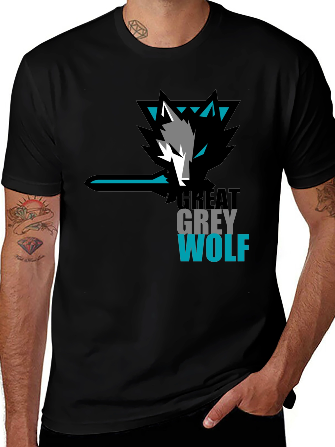 Great Grey Wolf Graphic Tee - Modern Style