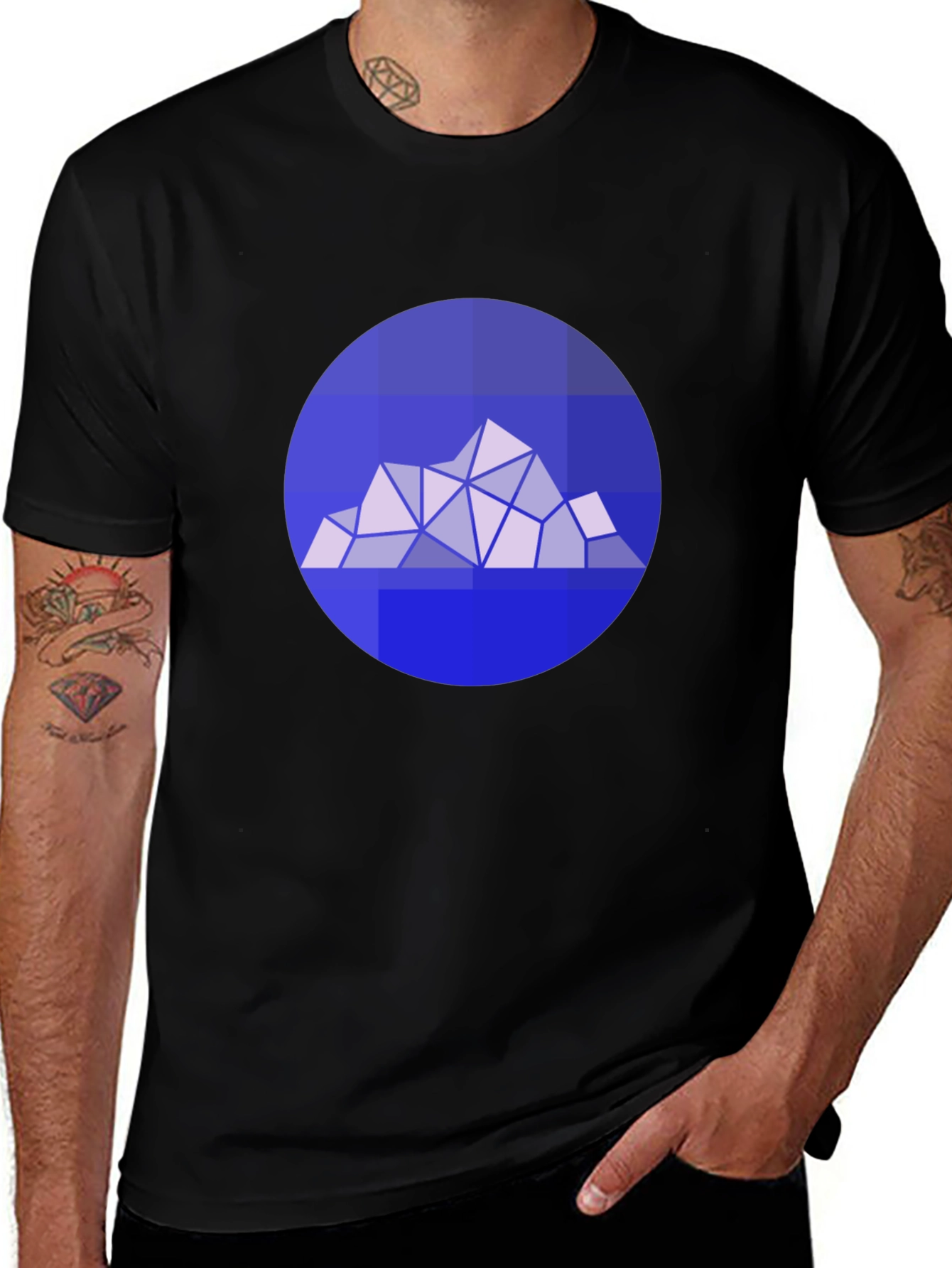 Geometric Mountain Graphic Tee - Modern Style